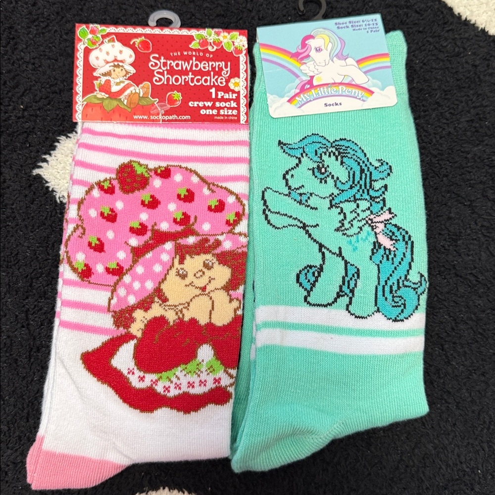 4 pairs for $20 Colorful Cartoon and Character Crew Socks NWT - Picture 6 of 8